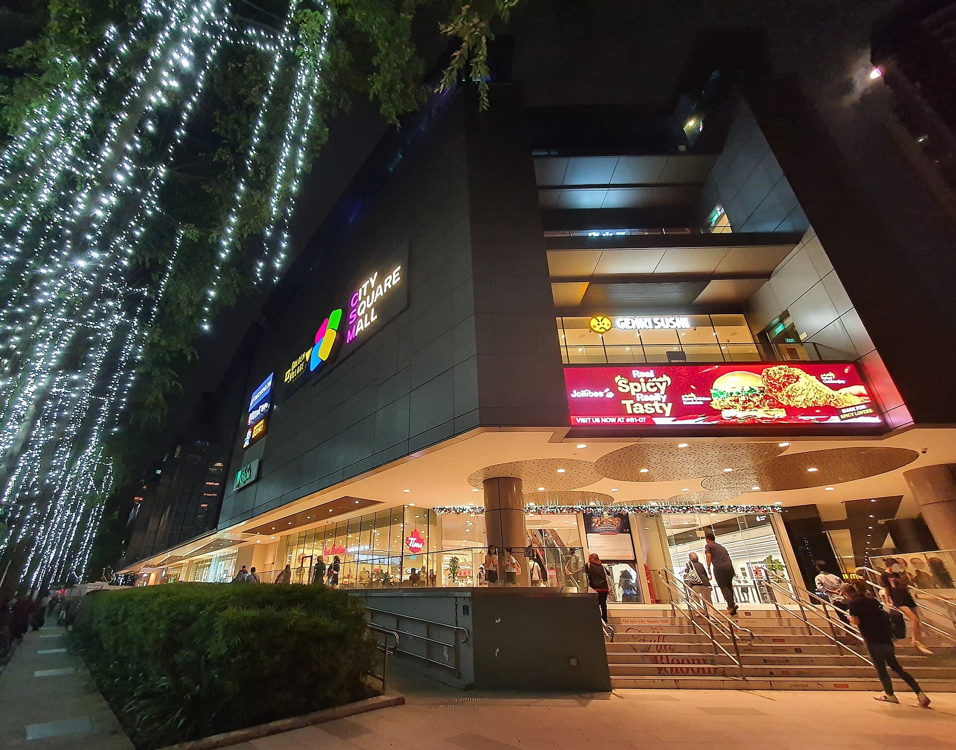 City Square Mall at night
