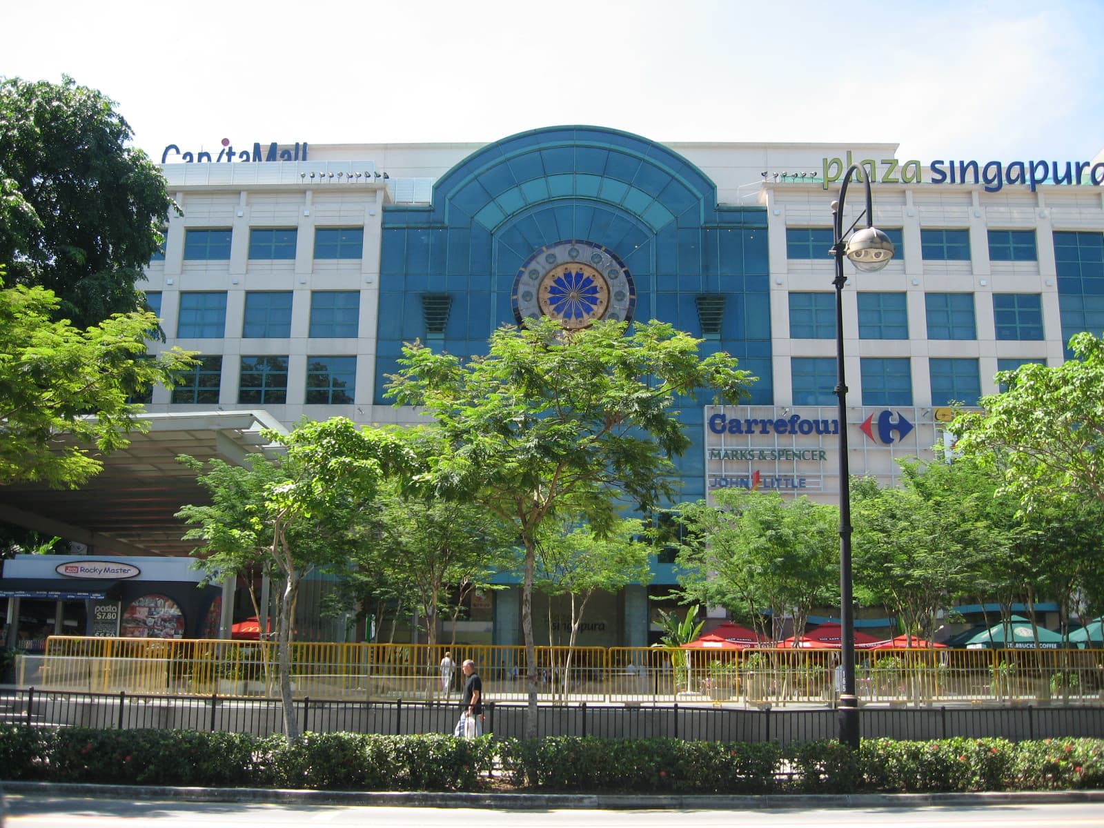 Plaza Singapura at Dhoby Ghaut