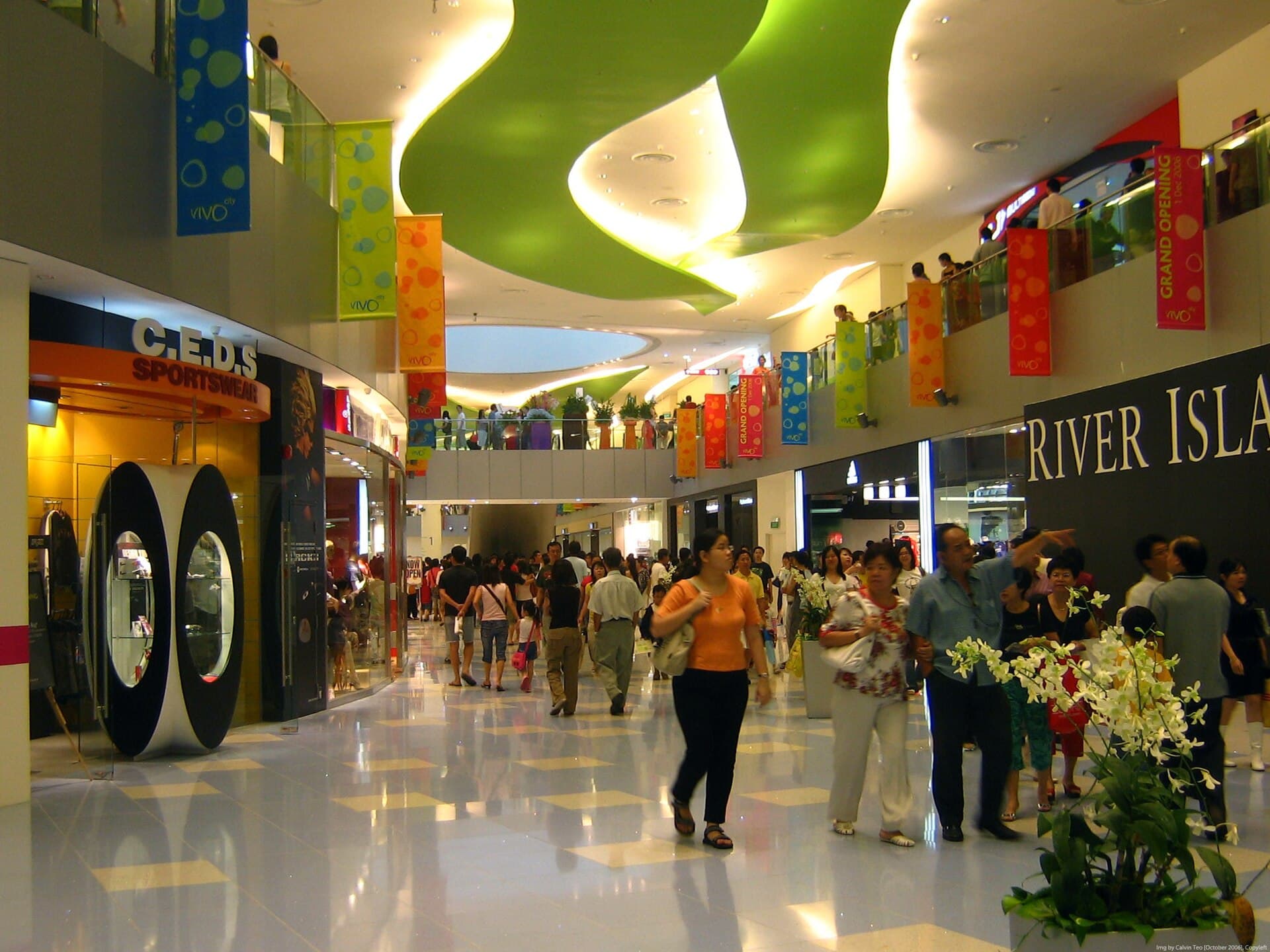 VivoCity east atrium